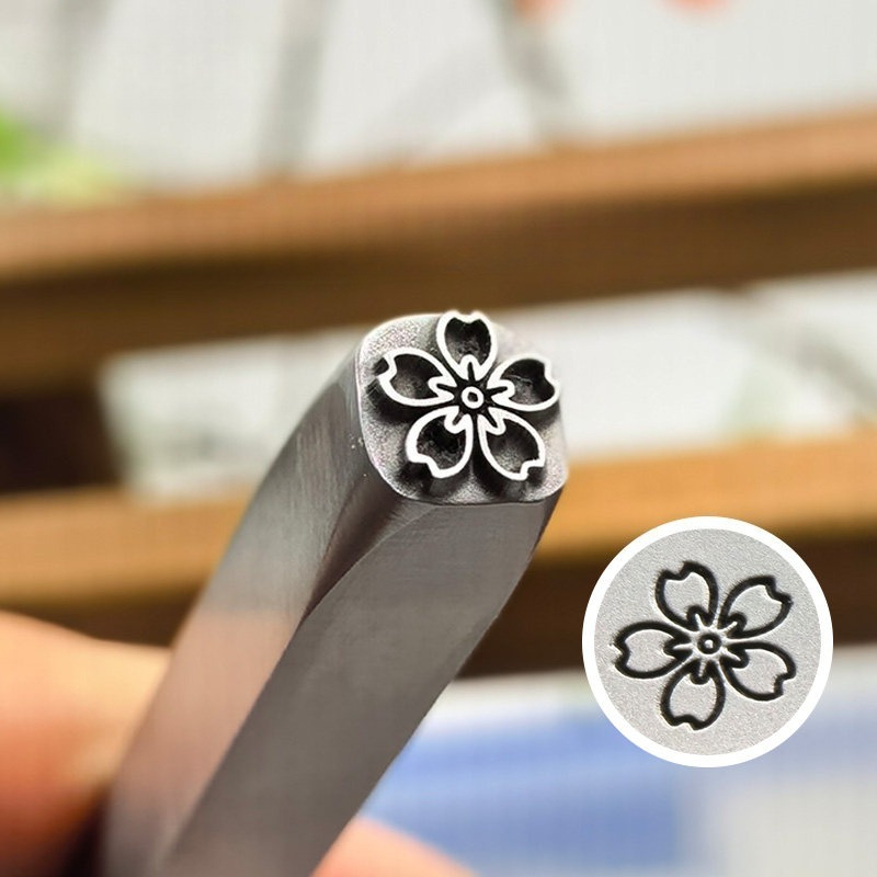 5/7mm Blumenmuster Metallpräge – Leatherwork Patterns Bewertung und Preis